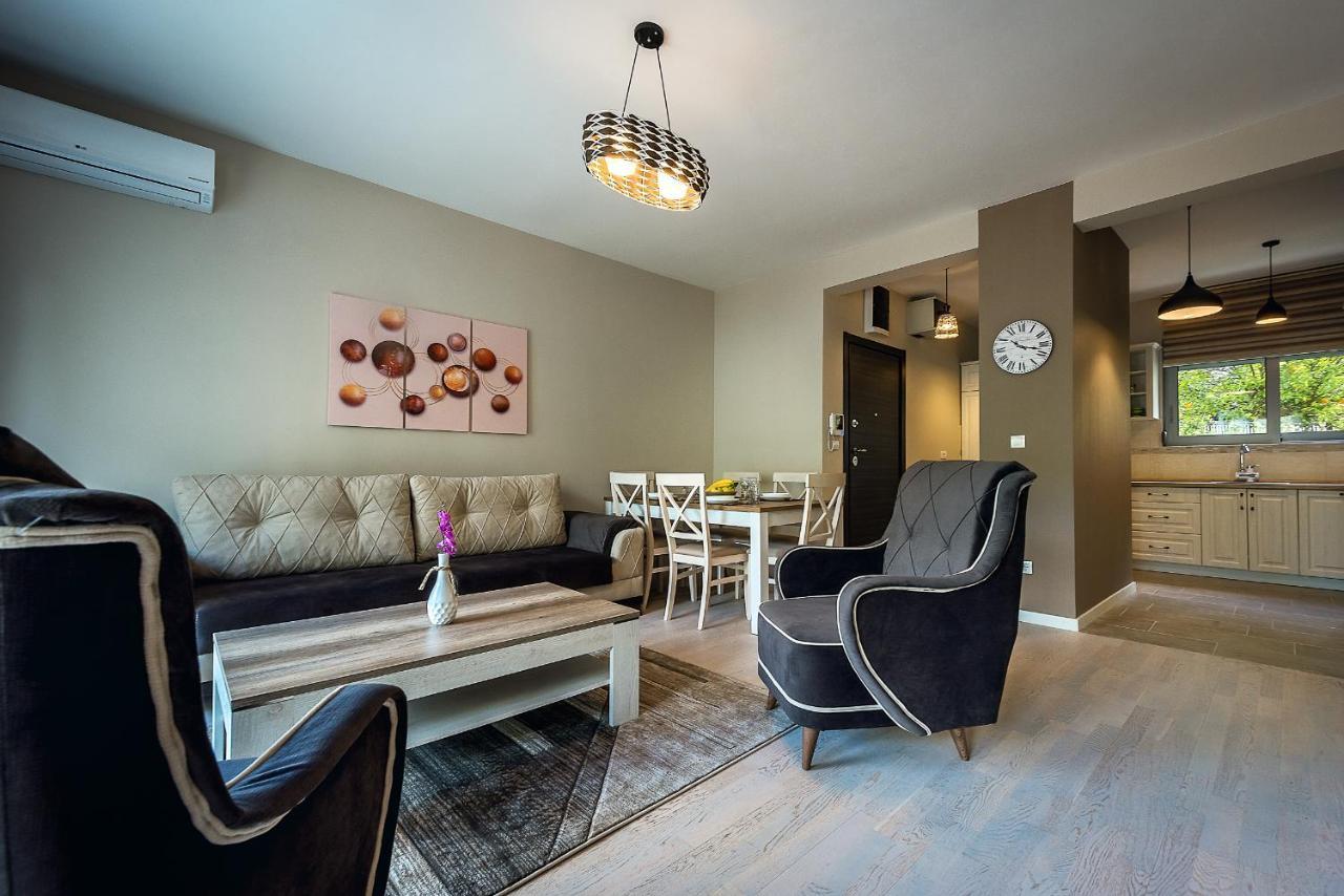 2Montenegro Limeta Apartments With Pool Κότορ Εξωτερικό φωτογραφία