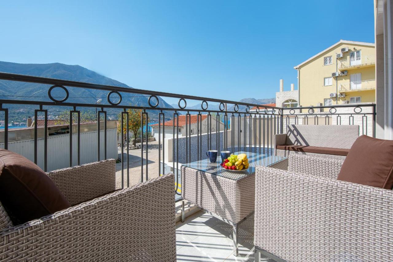 2Montenegro Limeta Apartments With Pool Κότορ Εξωτερικό φωτογραφία